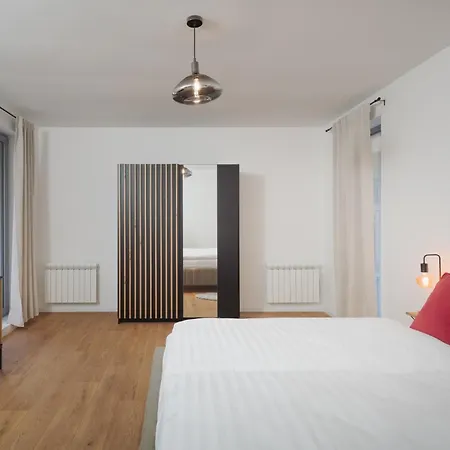 Granite - Cozy City Center Apartment With Balcony Prague Exterior photo